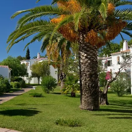 Rocha Brava Village 4*